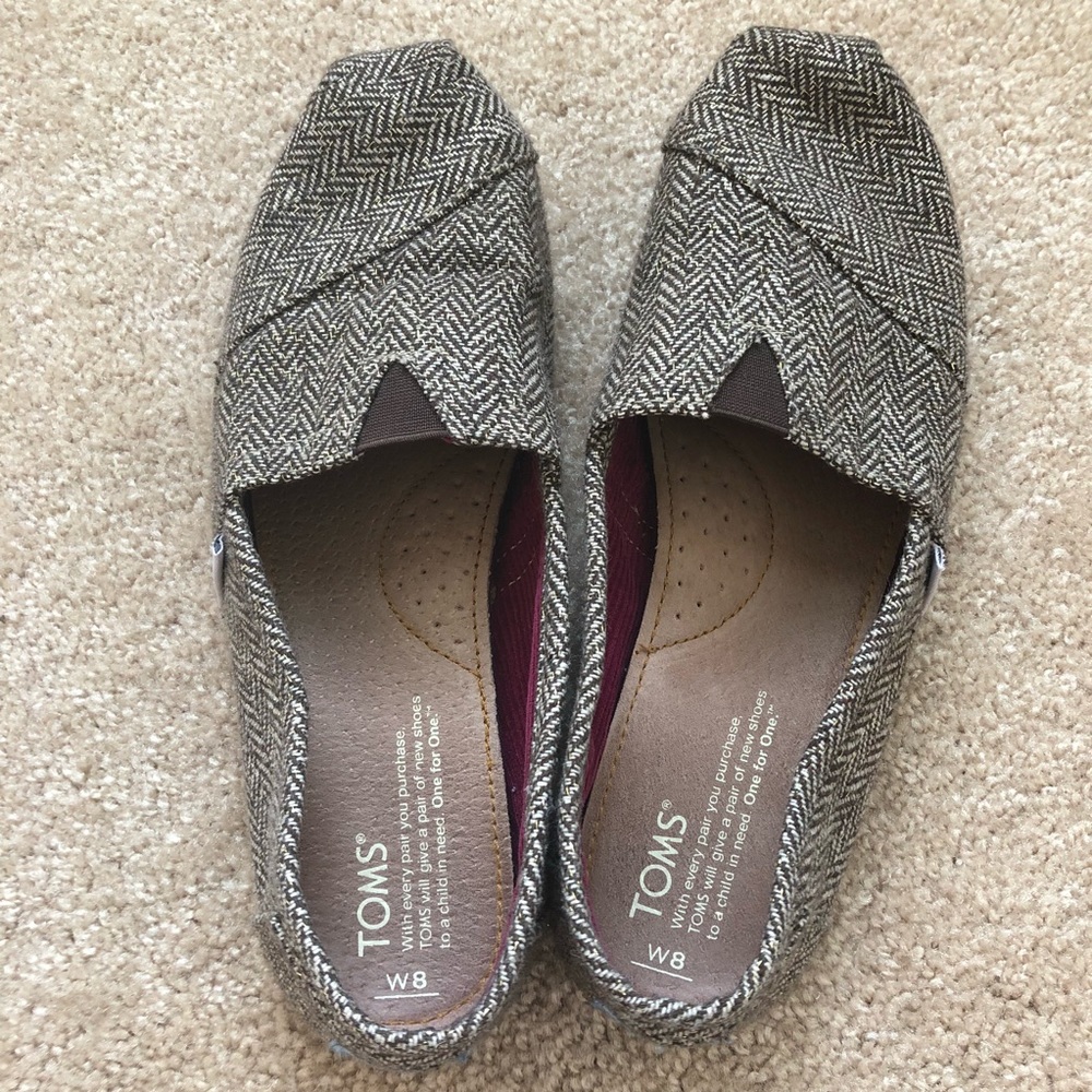 TOMS - 8 - EUC